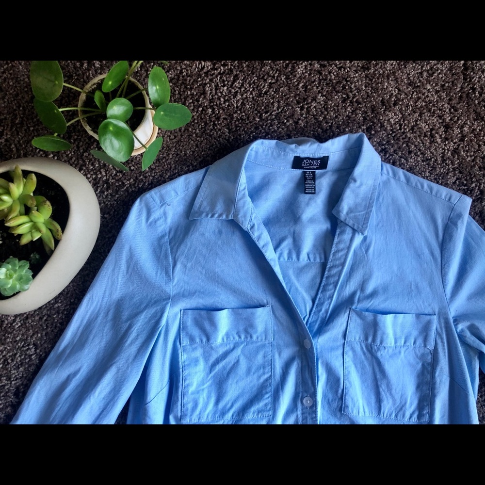 🌿SOLD-Jones NY Blue Striped Top - Picture 2 of 6